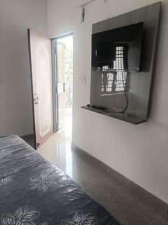 1 RkBuilder Floor For Rent in Sector 52