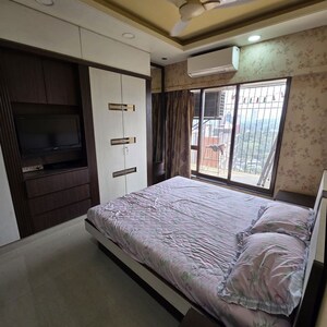 Bedroom in 2 BHK Apartment at Sheth Heights, Chembur – for Rent