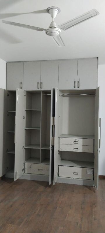 Furnished Amenities in 4 BHK Apartment at Bestech Park View Sanskruti, Sector 92 – for Rent