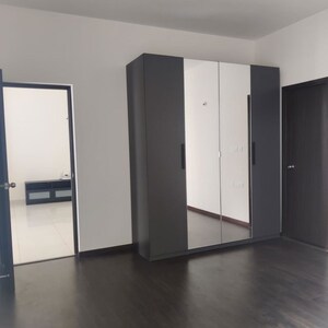 Room in 2 BHK Apartment at Puravankara Purva Zenium, Hosahalli – for Rent