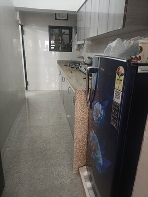 Building Lobby in 2 BHK Builder Floor at Sector 52 – for Rent