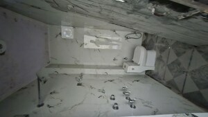 Attached Bathroom in 1 BHK Apartment at Dilshad Colony – for Rent