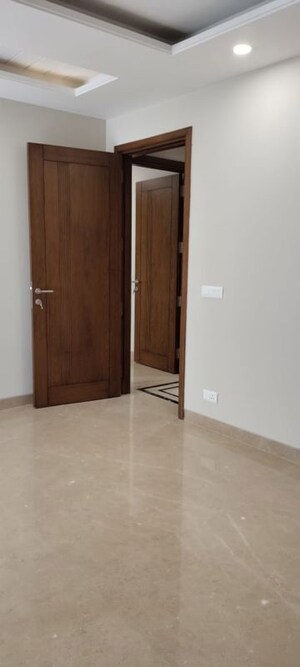 4 BHK Apartment For Sale in Jasola