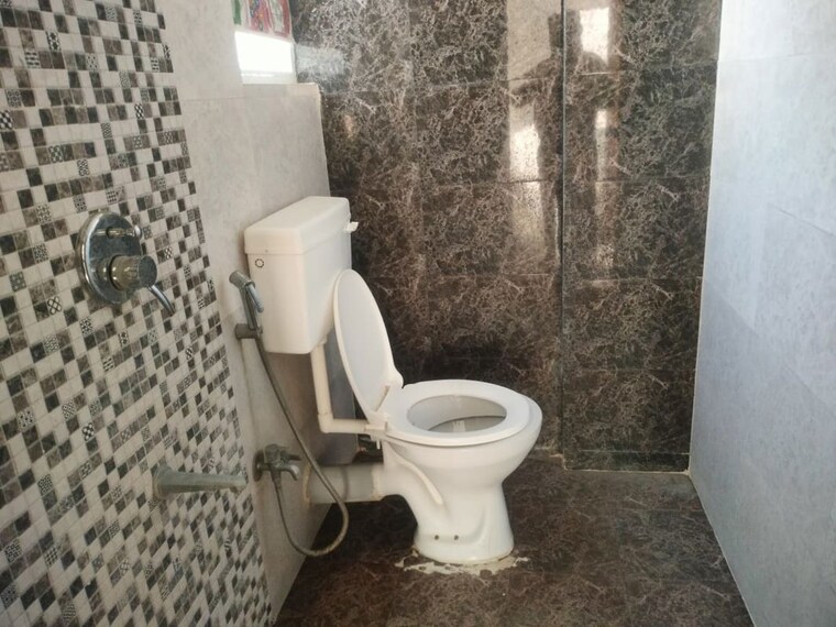 Bathroom, shriram-sai-shanti-park 1 Bedroom 635 Sq.Ft. Apartment In Lohgaon Pune 9997432