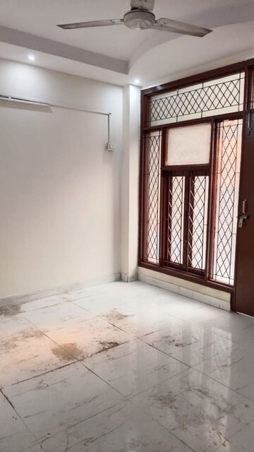 2 BHK Builder Floor For Rent in Lajpat Nagar ii