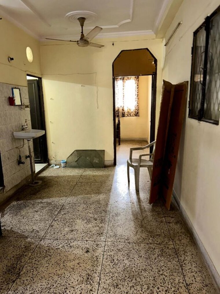 undefined, gtb enclave 2 Bedroom 1000 Sq.Ft. Apartment In Gtb Enclave Delhi 9997837