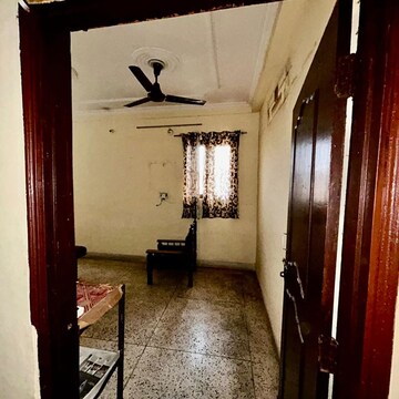 Bedroom in 2 BHK Apartment at Gtb Enclave – for Rent