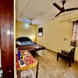 Master Bedroom in 2 BHK Apartment at Gtb Enclave – for Rent