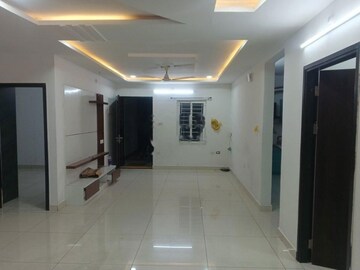 3 BHK Apartment For Rent in Cybercity Rainbow Vistas, Hi Tech City