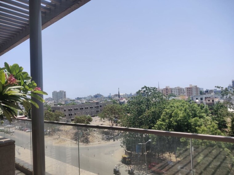 Balcony, shreeya-amalga Commercial Office Space 1200 Sq.Ft. In Thaltej Ahmedabad 9997873