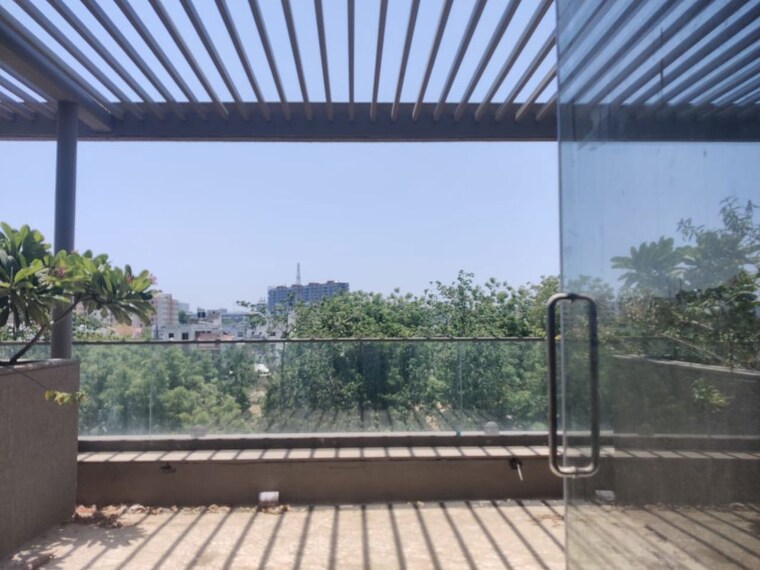 Exterior View, shreeya-amalga Commercial Office Space 1200 Sq.Ft. In Thaltej Ahmedabad 9997873