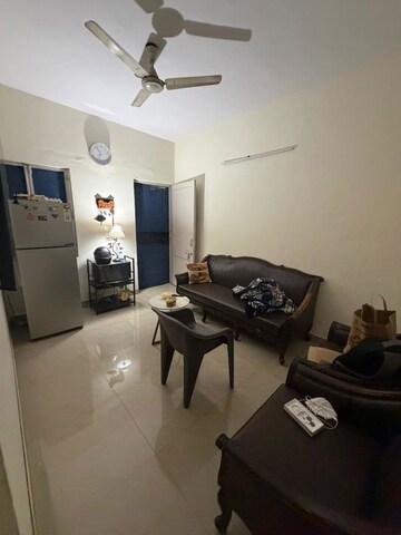 Team Area in 2 BHK Apartment at Arun Vihar Sector 37, Sector 37 – for Rent