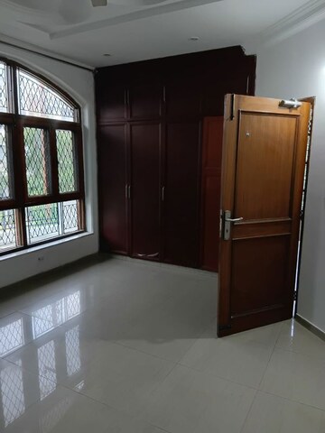 Bedroom in 5 BHK Independent House at RWA Apartments Sector 50, Sector 50 – for Rent
