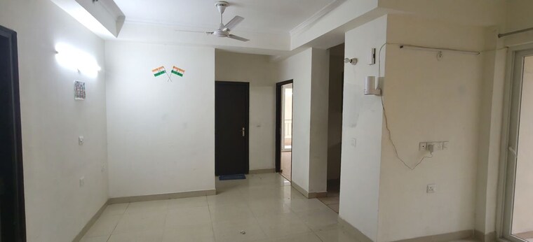 Room, amrapali-crystal-homes 3 Bedroom 1375 Sq.Ft. Apartment In Sector 76 Noida 9998044