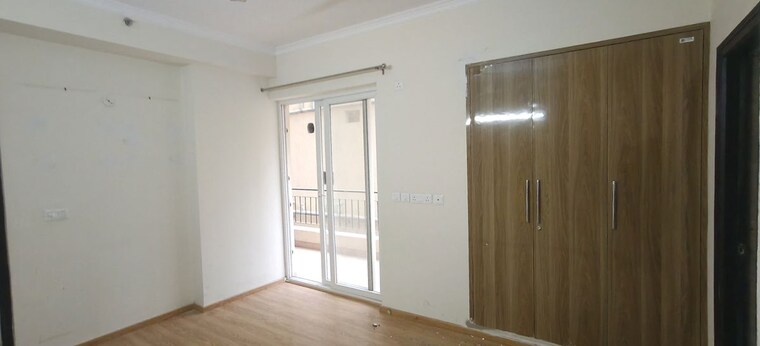 Room, amrapali-crystal-homes 3 Bedroom 1375 Sq.Ft. Apartment In Sector 76 Noida 9998044