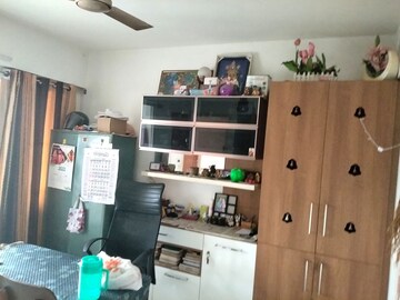 Furnished Amenities in 2 BHK Apartment at Vazhuthacaud – for Sale