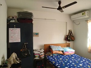 Furnished Amenities in 2 BHK Apartment at Vazhuthacaud – for Sale