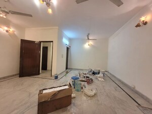 Bedroom in 3 BHK Builder Floor at Sheikh Sarai – for Rent
