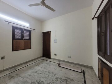 3 BHK Builder Floor For Rent in Sheikh Sarai