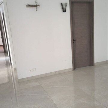 Room in 3.5 BHK Apartment at Shalimar One World Belvedere Court 3, Malesemau – for Rent