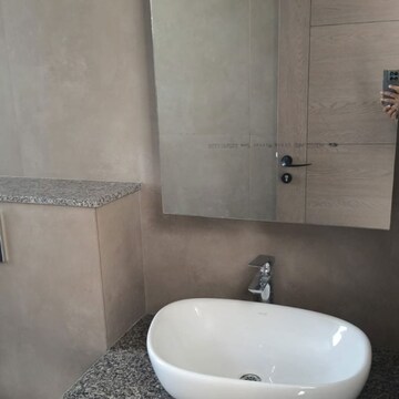 Bathroom in 3.5 BHK Apartment at Shalimar One World Belvedere Court 3, Malesemau – for Rent