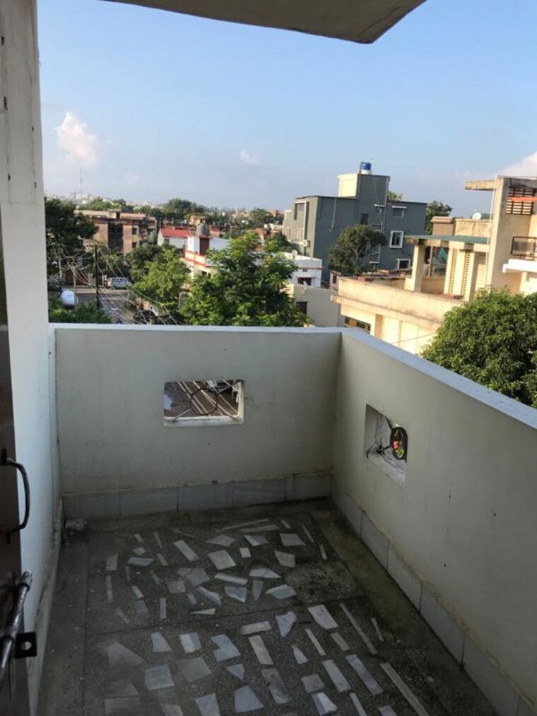 Balcony, ashok nagar 3 Bedroom 1200 Sq.Ft. Apartment In Ashok Nagar Ranchi 9998069