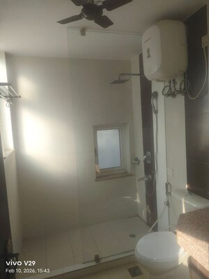 Bathroom in 3 BHK Apartment at DLF Richmond Park, Sector 43 – for Rent
