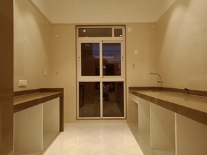 Room in 2.5 BHK Apartment at Shapoorji Pallonji The Canvas Residences, Sewri – for Sale