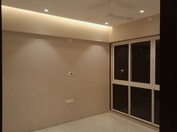 Room in 2.5 BHK Apartment at Shapoorji Pallonji The Canvas Residences, Sewri – for Sale