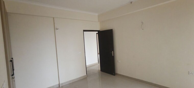 Room, amrapali-crystal-homes 4 Bedroom 2140 Sq.Ft. Apartment In Sector 76 Noida 9998446