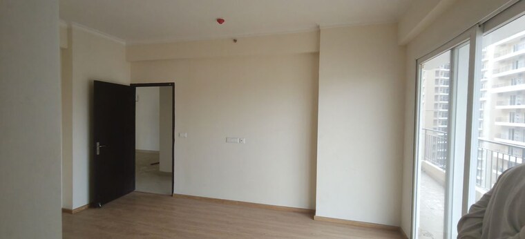 Room, amrapali-crystal-homes 4 Bedroom 2140 Sq.Ft. Apartment In Sector 76 Noida 9998446