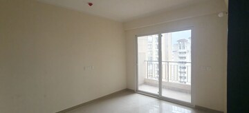 Room in 4 BHK Apartment at Amrapali Crystal Homes, Sector 76 – for Rent