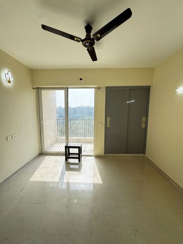 Room in 2 BHK Apartment at Signature The Millennia 3, Sector 37d – for Rent