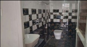 Team Area in 3 BHK Apartment at Kantatoli – for Rent