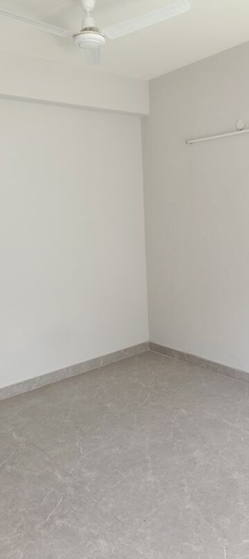 Room in 2 BHK Apartment at Signature Global City 81, Sector 81 – for Sale