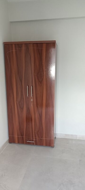 Furnished Amenities in 2 BHK Apartment at Signature Global City 81, Sector 81 – for Sale