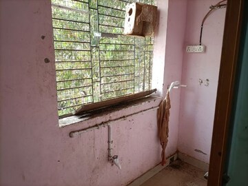 Balcony in 1.5 BHK Villa at Park Circus – for Rent