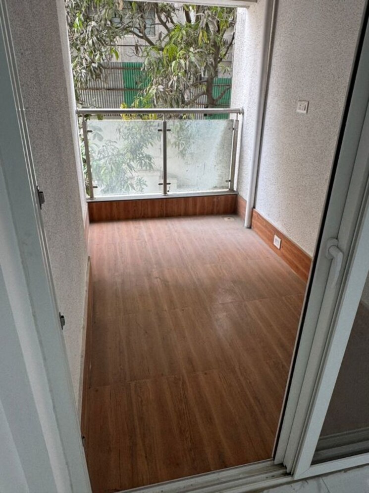 Balcony, sneh-paradise 2 Bedroom 850 Sq.Ft. Apartment In Paud Road Pune 9998755