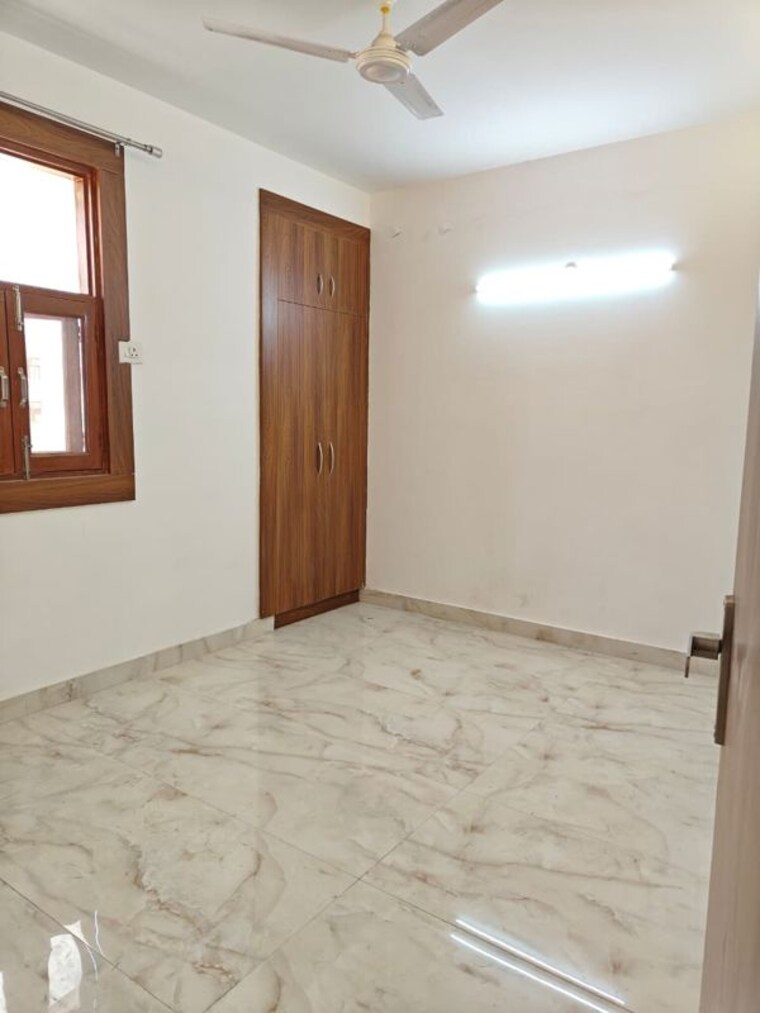 Room, saket 1 Bedroom 500 Sq.Ft. Builder Floor In Saket Delhi 9998764