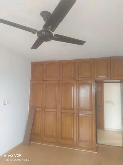 3 BHK + Servant Room Apartment For Rent in DLF Richmond Park