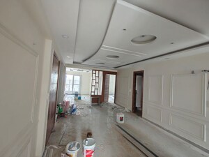 Building Lobby in 3 BHK Builder Floor at Sector 7 – for Sale