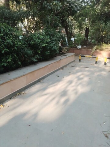 Balcony in 4 BHK Apartment at Sarita Vihar Pocket-C RWA, Sarita Vihar – for Rent