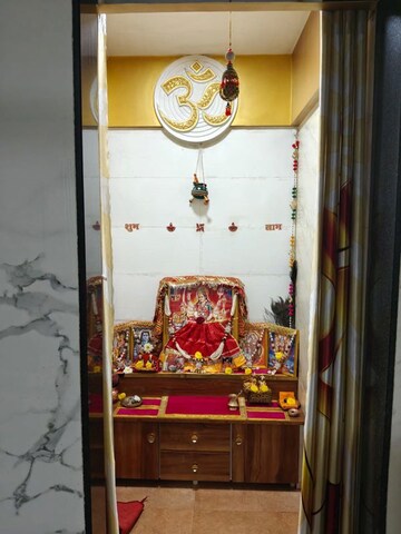 Furnished Amenities in 2.5 BHK Apartment at Viman Nagar – for Rent