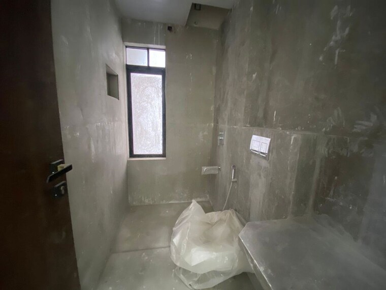 Bathroom, dadar west 3 Bedroom 973 Sq.Ft. Apartment In Dadar West Mumbai 9998844