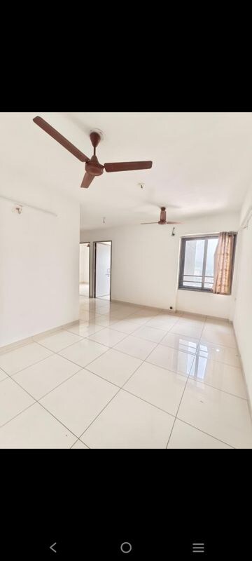 Room in 2 BHK Apartment at Goyal Orchid Blues, Shela – for Rent