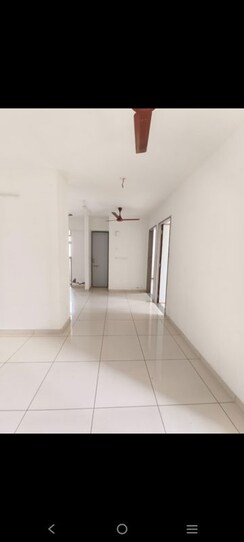2 BHK + Study Room Apartment For Rent in Goyal Orchid Blues