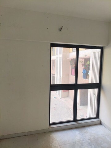 Room in 1 BHK Apartment at Runwal Gardens, Dombivli East – for Rent