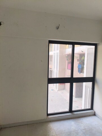 Room in 1 BHK Apartment at Runwal Gardens, Dombivli East – for Rent