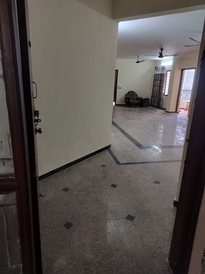 Bathroom in 4 BHK Apartment at Thaltej – for Rent