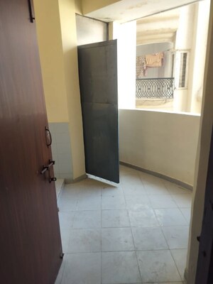 Bathroom in 4 BHK Apartment at Thaltej – for Rent